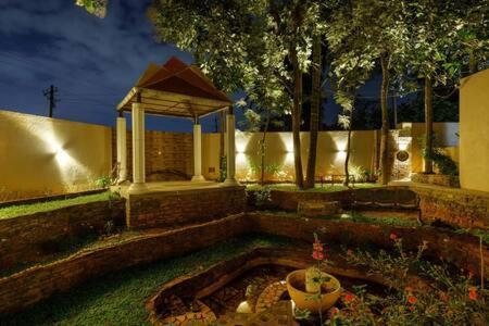 Golden Radiance Airyaman Spa & Pool Villa Breakfast & Spa Included Mysore Eksteriør billede