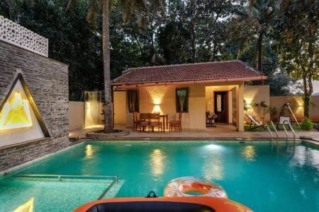 Golden Radiance Airyaman Spa & Pool Villa Breakfast & Spa Included Mysore Eksteriør billede