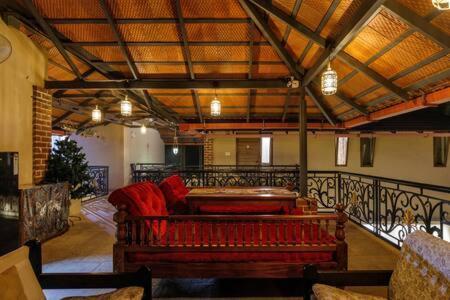 Golden Radiance Airyaman Spa & Pool Villa Breakfast & Spa Included Mysore Eksteriør billede