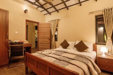 Golden Radiance Airyaman Spa & Pool Villa Breakfast & Spa Included Mysore Eksteriør billede